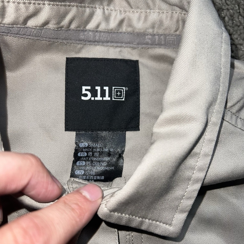 5.11 Tactical Mens Small Button Down Shirt Long Sleeve Utility Beige - Picture 2 of 6